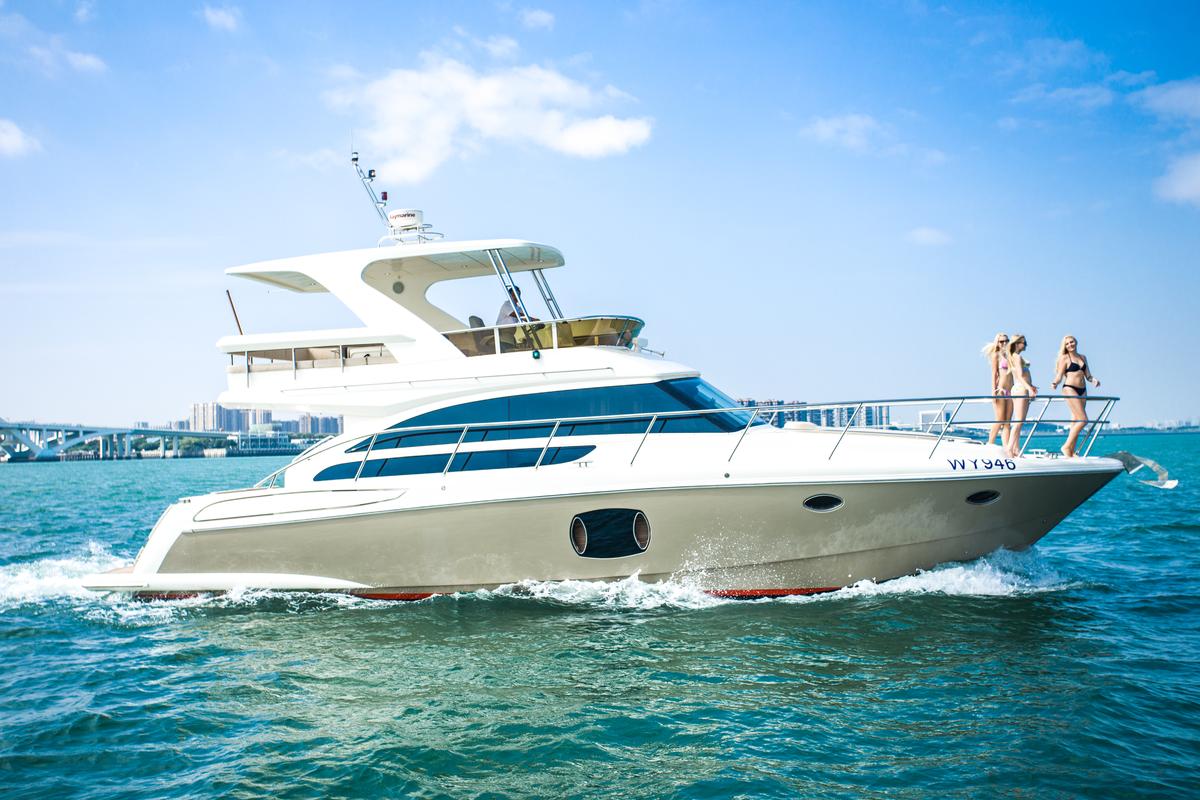 Motor Yacht